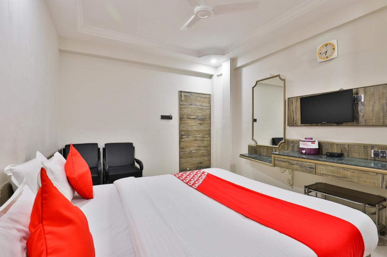 Oyo 23540 Hotel Suryakant Rajkot Dış mekan fotoğraf